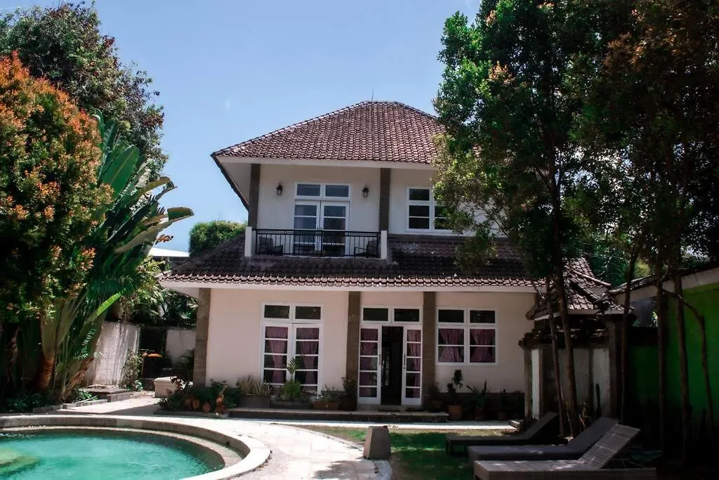 2 Bed Villa With Pool, Big Garden, Central Seminyak Indonésie