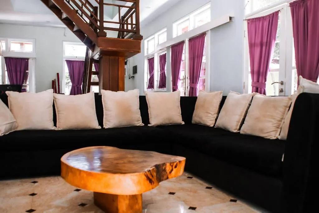 2 Bed Villa With Pool, Big Garden, Central Seminyak 0*,